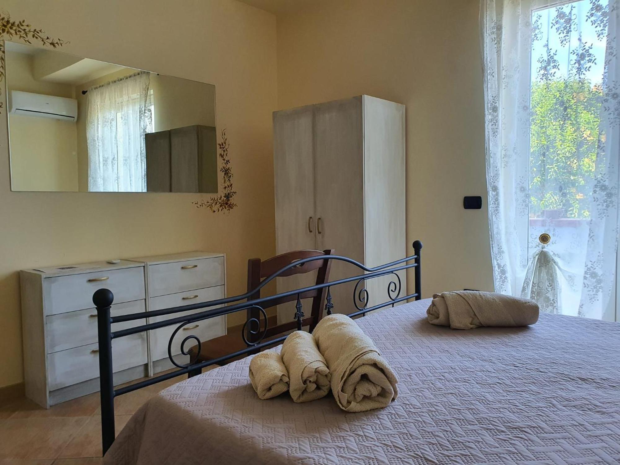 Libro Di Sogni - B&B Letterario Caserta Vecchia Zewnętrze zdjęcie